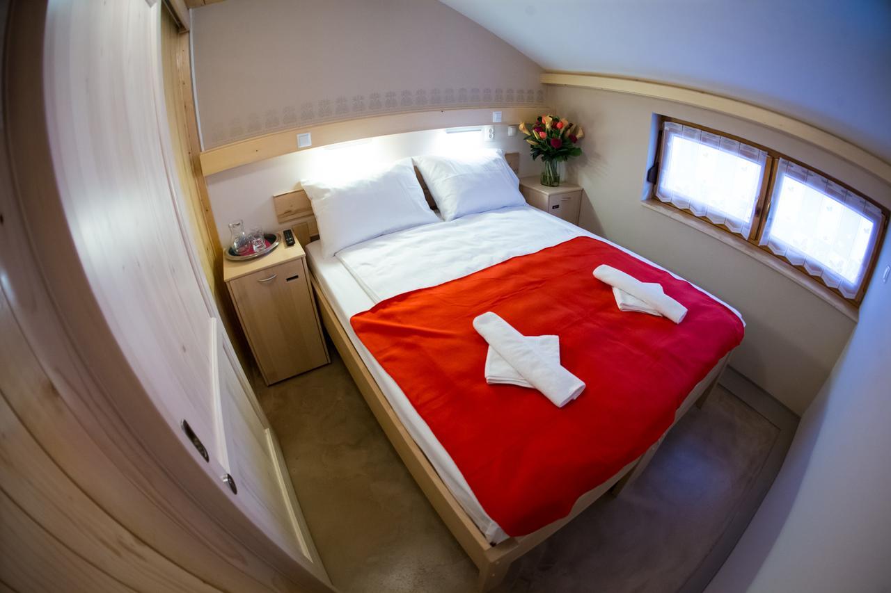 Gluten Free Bed & Breakfast Dezela Okusov リュブリャナ エクステリア 写真